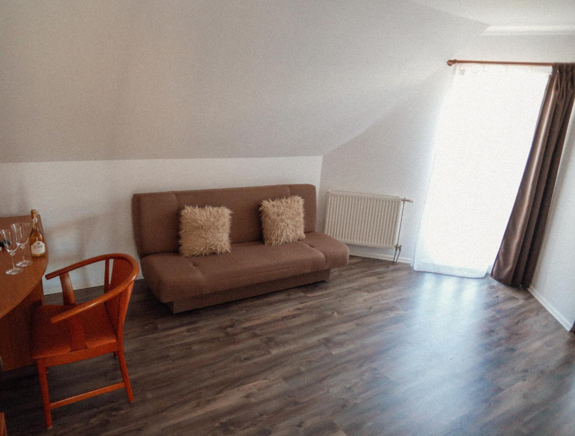 Demjén Megnyugtat-Lak Apartmanhaz المظهر الخارجي الصورة